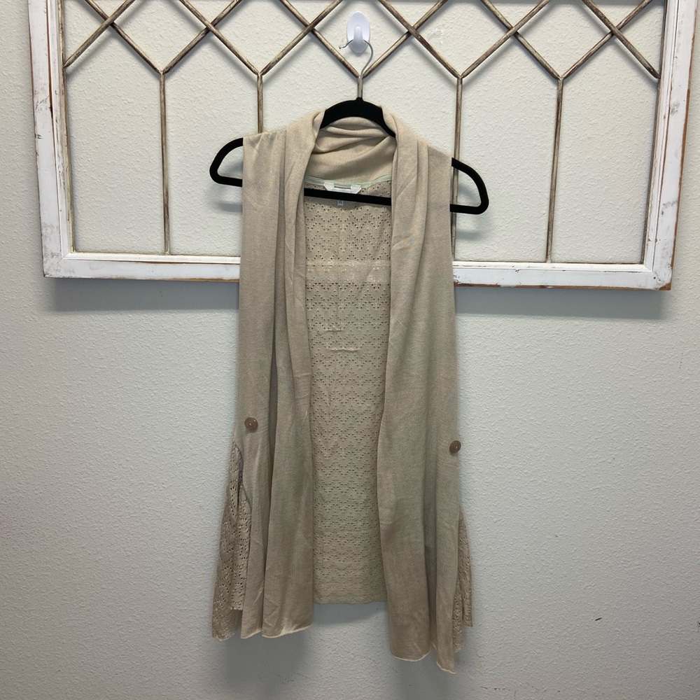 AZIZ size XL cream color cardigan